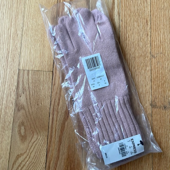 Express Accessories - - NEW cashmere gloves in original packaging with tags!  Luxurious gift idea!